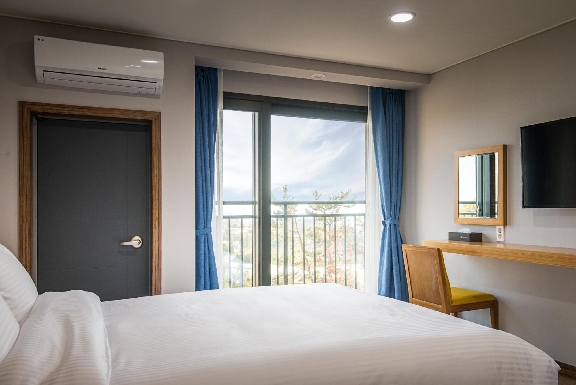 W Ocean Pension Seogwipo Exterior foto
